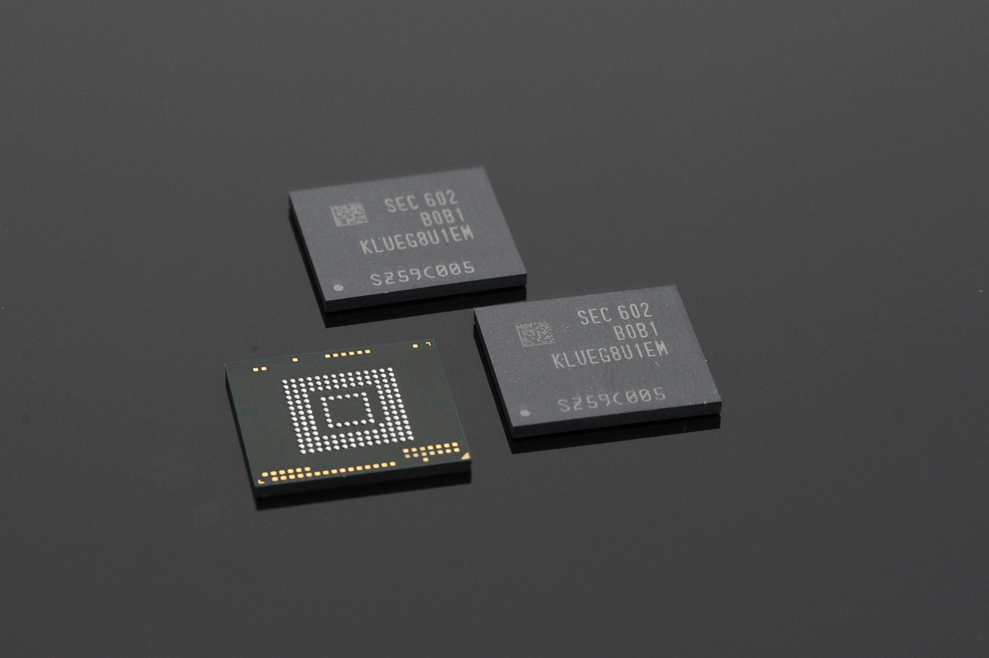 samsung new memory chip image